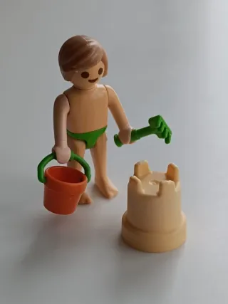 Playmobil niño cubo pala castillo arena