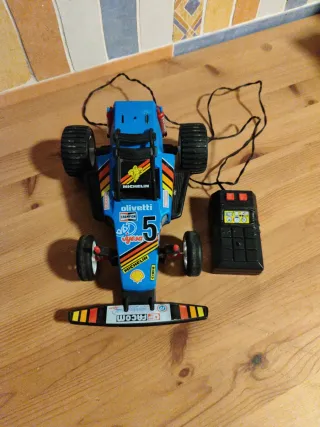 Coche RC Michelin Olivetti 5