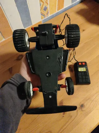 Coche RC Michelin Olivetti 5