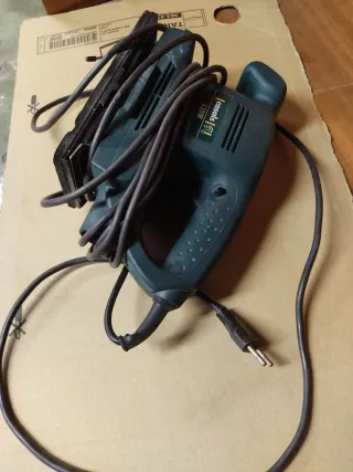 Lijadora y troqueladora Black & Decker