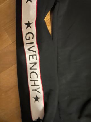 Sudadera Givenchy Negra con Logo