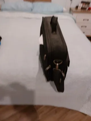 Maletín portátil negro