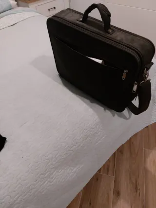 Maletín portátil negro