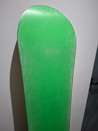 Tabla de snowboard Quechua 154 con fijaciones