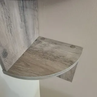 Mensola angolare in legno