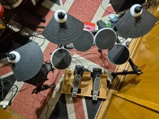 Batería Electrónica Alesis DM Lite