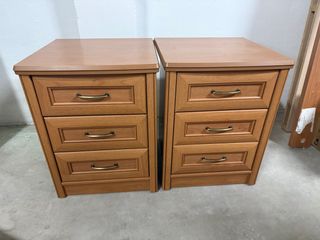 Conjunto 2 mesitas de noche madera