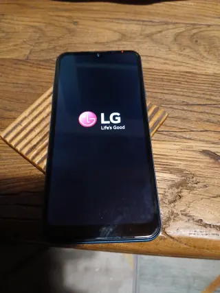 LG K40S Azul Muy Cuidado
