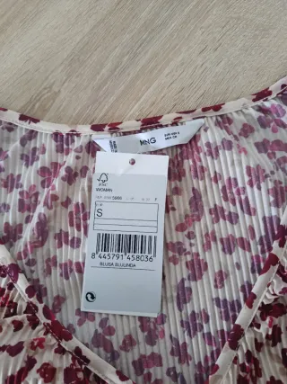 Camisa Mango floral manga abullonada Talla S