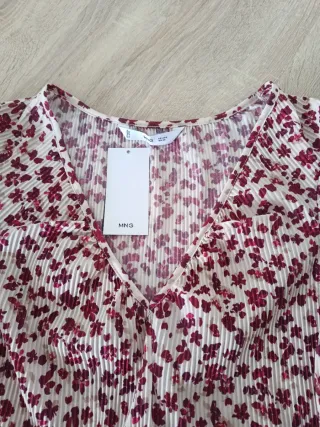 Camisa Mango floral manga abullonada Talla S