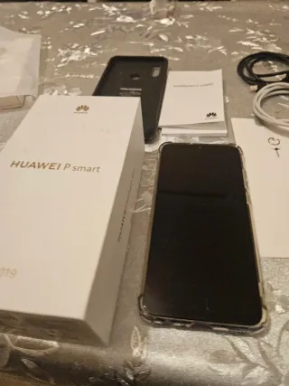 Huawei P Smart 2019 + Accessori