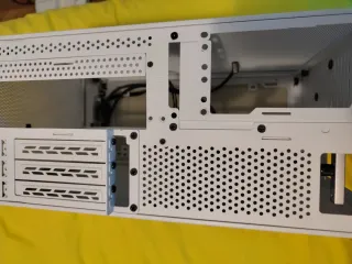 Caja Mini ITX SSUPD MeshliciousV1 PCIe 4.0 Blanca