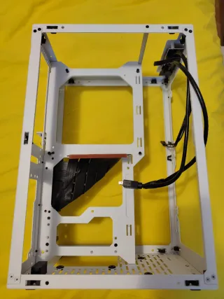 Caja Mini ITX SSUPD MeshliciousV1 PCIe 4.0 Blanca