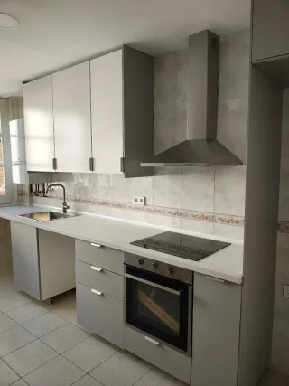 Manitas, Multiservicios