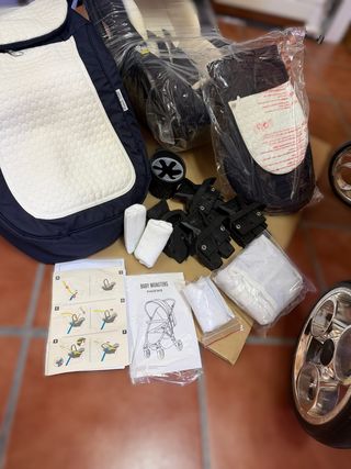 Silla de paseo Baby Monsters azul y blanco