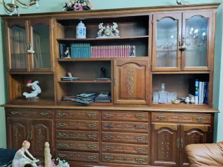 Mueble de salón madera y cristal