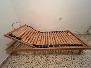Cama articulada de madera