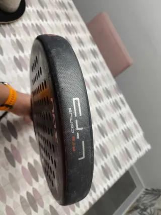 Pala Pádel AT10 LTD 2023