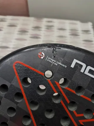 Pala Pádel AT10 LTD 2023