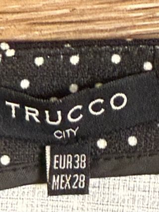 Falda mini de lunares