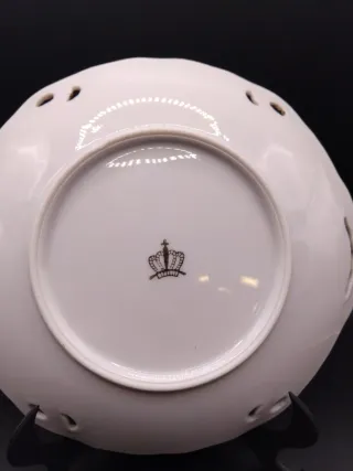 🇩🇪 Fuente de porcelana alemana decorada