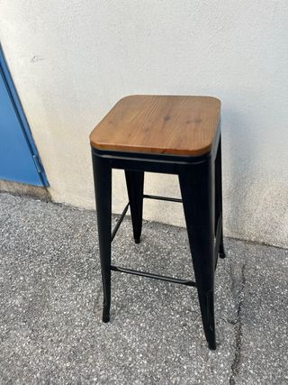 Taburete alto madera y metal negro