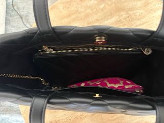 Bolso shopper Simorra negro acolchado