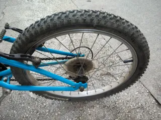 Bicicleta infantil Btwin azul