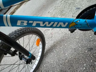 Bicicleta infantil Btwin azul