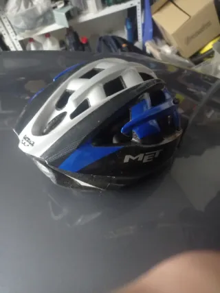 Casco Bicicleta MET Azul y Blanco, talla M/L