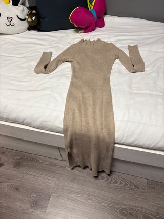 Vestido beige de punto