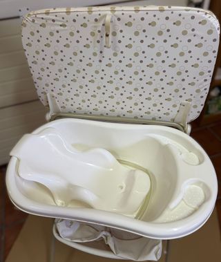 Bañera y cambiador para bebé