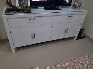 Aparador Blanco y Dorado 180x90