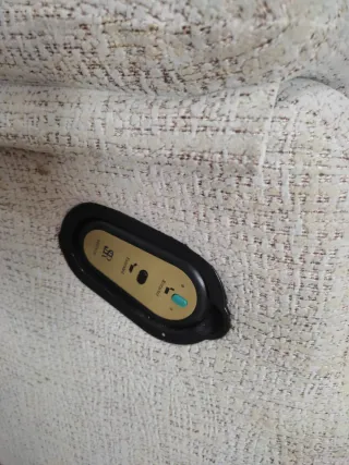 Sillón relax tela beige.