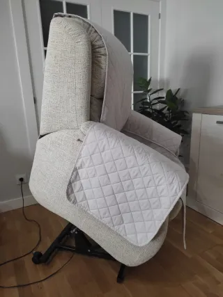 Sillón relax tela beige.