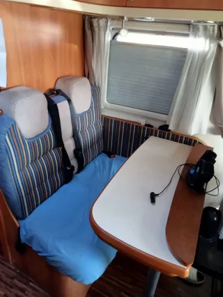 Autocarava Hymer integral cama isla 3.0 160cv