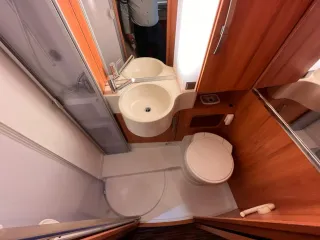 Autocarava Hymer integral cama isla 3.0 160cv