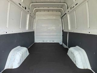 Alquiler por dias furgoneta Mercedes Sprinter