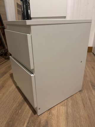 Mesita de noche blanca Ikea