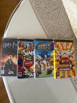 PSP 1004 Negra + 4 Juegos