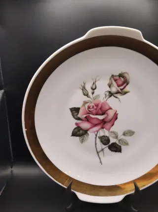🇨🇿 Fuente porcelana Checa dorada rosas