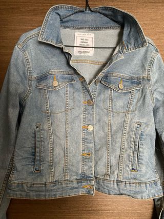 Cazadora vaquera PULL AND BEAR Talla S CHICA