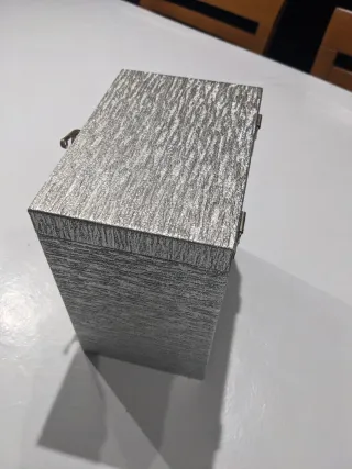 Joyero con cajones y cierre