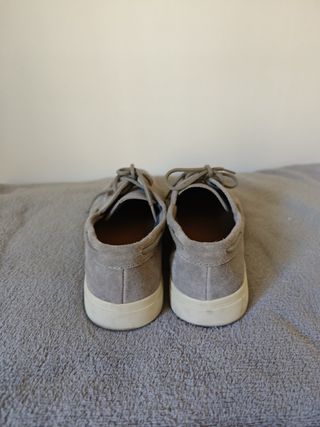 Mocasines grises de ante