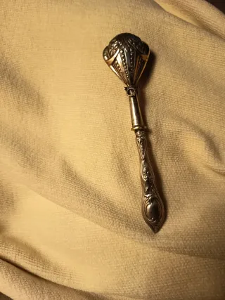 Sonajero de plata antiguo