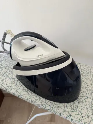 Centro de Planchado Philips + Tabla