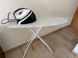 Centro de Planchado Philips + Tabla