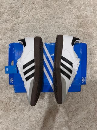 Adidas Samba Blancas y Negras