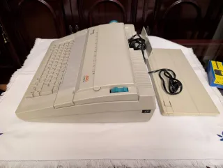 Máquina de escribir AEG Carrera II