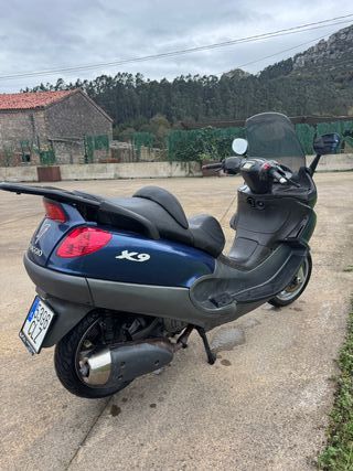 Piaggio X9 125